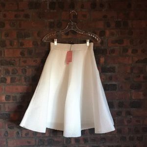 White Mesh A-line Maxi Skirt by Malishow